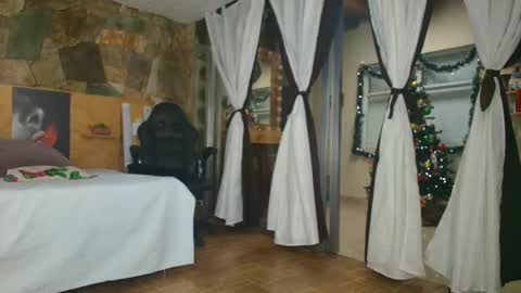 Jolie online show from 11.08.25