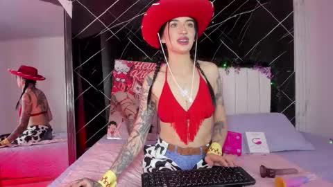 Snapshot of candy_leila3 chatting on 12.05.25 Leila online show from 12.05.25