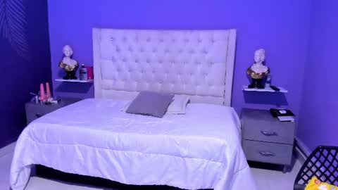 Snapshot of candy_queens__ chatting on 06.28.26 Candy online show from 06.28.26