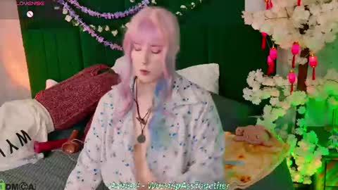 Snapshot of candy_yeahh chatting on 06.27.26 Mary online show from 06.27.26