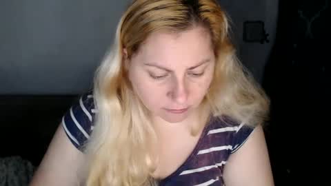 Snapshot of candycream74 chatting on 01.23.25 Laura online show from 01.23.25