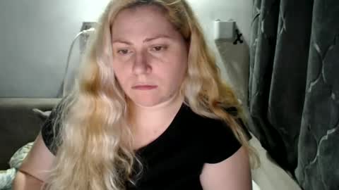 Snapshot of candycream74 chatting on 01.26.25 Laura online show from 01.26.25
