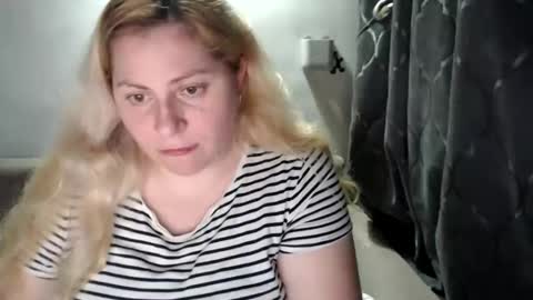 Snapshot of candycream74 chatting on 01.29.25 Laura online show from 01.29.25