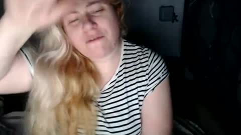 Snapshot of candycream74 chatting on 01.30.25 Laura online show from 01.30.25