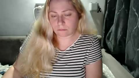 Snapshot of candycream74 chatting on 01.30.25 Laura online show from 01.30.25