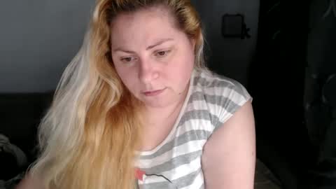 Snapshot of candycream74 chatting on 02.03.25 Laura online show from 02.03.25