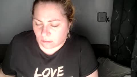 Snapshot of candycream74 chatting on 02.19.25 Laura online show from 02.19.25