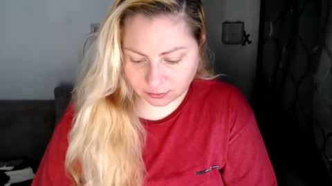 Snapshot of candycream74 chatting on 02.26.25 Laura online show from 02.26.25