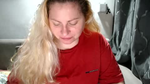 Snapshot of candycream74 chatting on 02.28.25 Laura online show from 02.28.25
