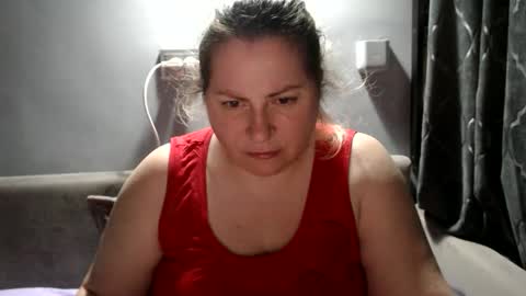 Snapshot of candycream74 chatting on 09.10.25 Laura online show from 09.10.25