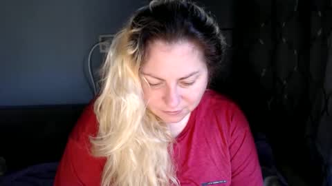 Snapshot of candycream74 chatting on 09.21.25 Laura online show from 09.21.25