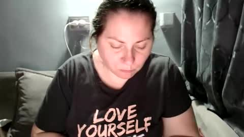 Snapshot of candycream74 chatting on 10.13.25 Laura online show from 10.13.25