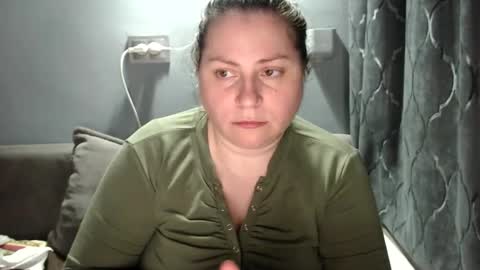 Laura online show from 11.12.25