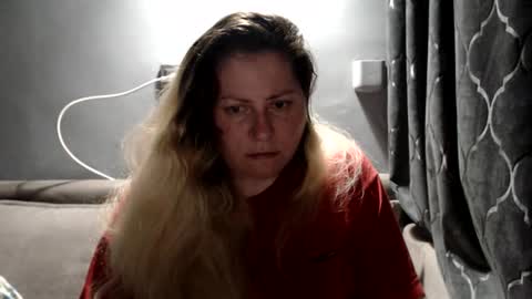 Laura online show from 05.12.26