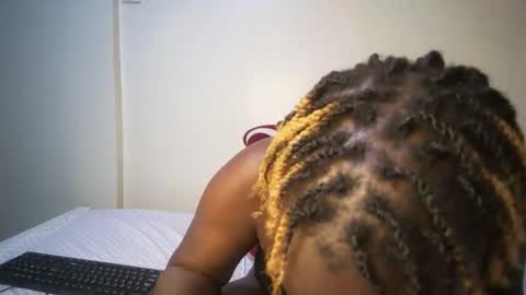 candycurly_ online show from 10.23.25