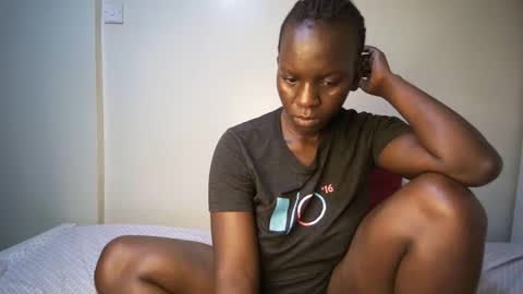 candycurly_ online show from 10.26.25