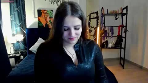 Snapshot of candykimmy chatting on 11.05.25 Sofia online show from 11.05.25