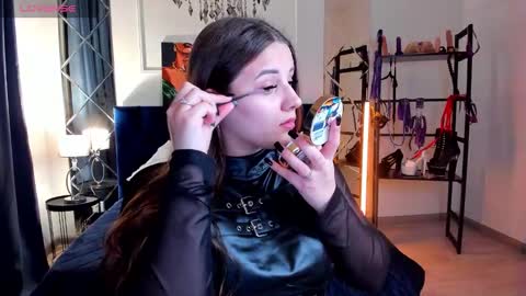 Snapshot of candykimmy chatting on 11.13.25 Sofia online show from 11.13.25