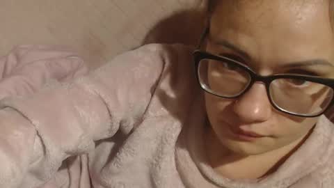 say meow and send tips  online show from 11.12.25