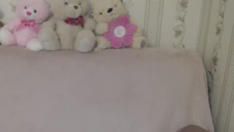 Snapshot of candylady136 chatting on 07.21.26 say meow and send tip online show from 07.21.26