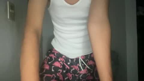 Snapshot of candyperfumeboyy chatting on 04.26.26 candyperfumeboyy online show from 04.26.26