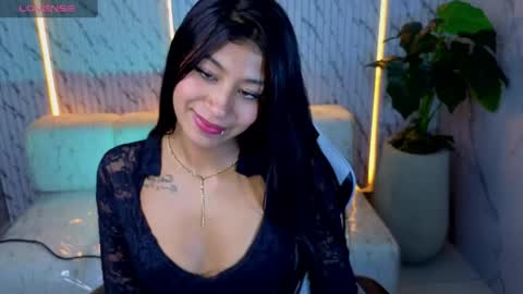 Snapshot of canela_savage_tx chatting on 05.15.26 Canela online show from 05.15.26
