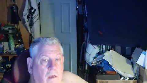 Snapshot of canoelicker69 chatting on 09.25.25 canoelicker69 online show from 09.25.25