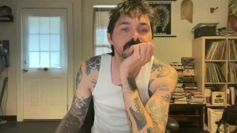 Snapshot of cantleavethehouse chatting on 12.26.24 cantleavethehouse online show from 12.26.24