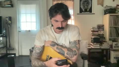 Snapshot of cantleavethehouse chatting on 02.28.25 cantleavethehouse online show from 02.28.25