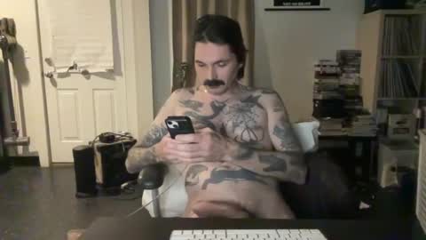 Snapshot of cantleavethehouse chatting on 03.01.25 cantleavethehouse online show from 03.01.25