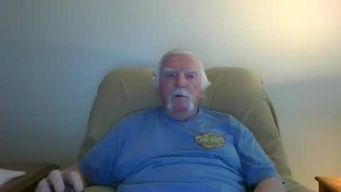 Snapshot of capecod21 chatting on 01.19.25 capecod21 online show from 01.19.25
