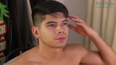 Snapshot of capizzi_ chatting on 12.11.24 David Capizzi online show from 12.11.24