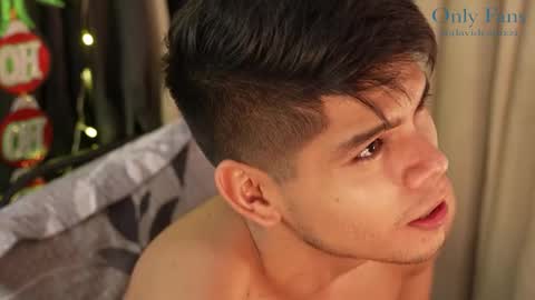 Snapshot of capizzi_ chatting on 12.12.24 David Capizzi online show from 12.12.24