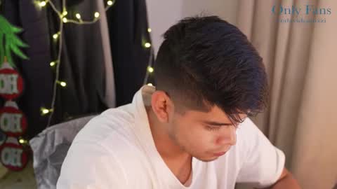 Snapshot of capizzi_ chatting on 12.12.24 David Capizzi online show from 12.12.24