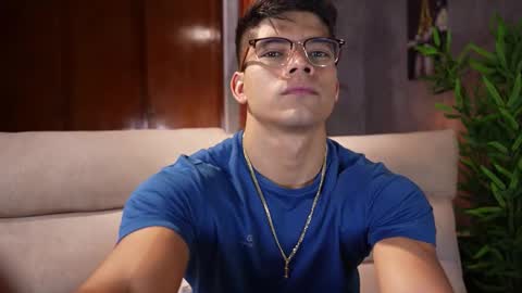 Snapshot of capizzi_ chatting on 11.06.25 David Capizzi online show from 11.06.25