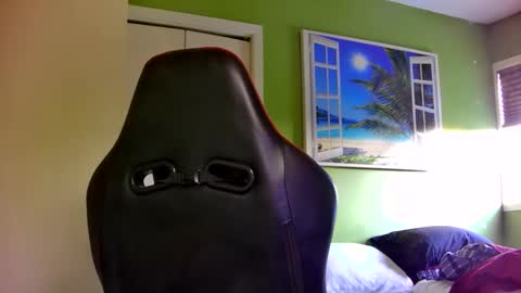 Snapshot of capricorne1965 chatting on 12.18.25 capricorne1965 online show from 12.18.25