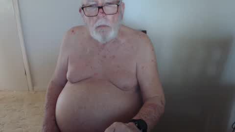 Snapshot of capt5105 chatting on 02.02.25 capt5105 online show from 02.02.25