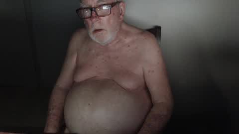 Snapshot of capt5105 chatting on 02.19.25 capt5105 online show from 02.19.25