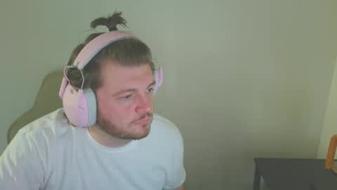 Snapshot of captianplanet1313 chatting on 09.23.25 captianplanet1313 online show from 09.23.25