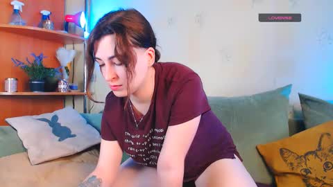 Snapshot of car0line1995 chatting on 10.13.25 girl - foxi and tranny - kami online show from 10.13.25