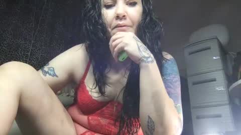 Snapshot of car_girl_wit_a_booty chatting on 12.17.24 Chrissy Ann online show from 12.17.24