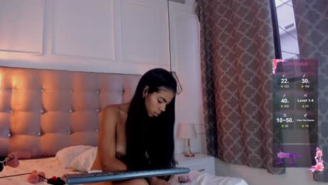 Snapshot of caraiosh_ chatting on 01.04.25 Cara online show from 01.04.25