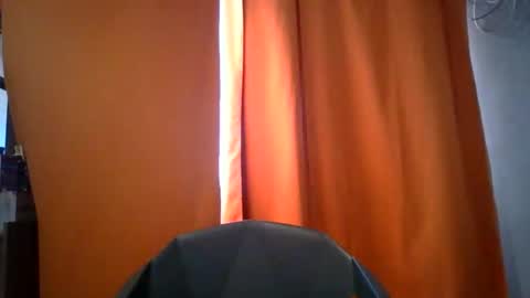 Snapshot of caramelchoc81 chatting on 09.17.25 candylious81 online show from 09.17.25