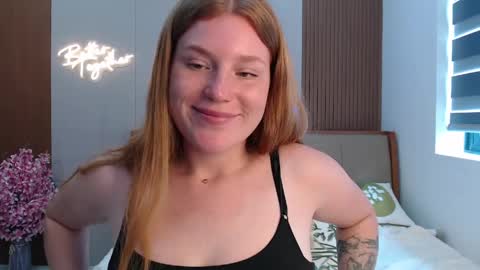 Snapshot of caramelstorm chatting on 04.06.26 Lana online show from 04.06.26