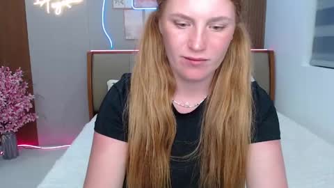 Snapshot of caramelstorm chatting on 04.08.26 Lana online show from 04.08.26