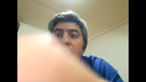 Snapshot of caravibugue chatting on 05.27.26 caravibugue online show from 05.27.26