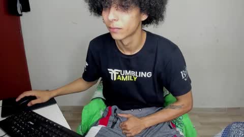 Carlos and Cristian  online show from 11.16.25