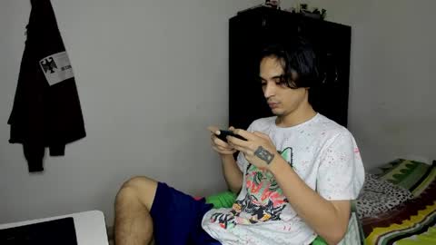 Snapshot of cardrey05 chatting on 04.29.26 Carlos and Cristian online show from 04.29.26