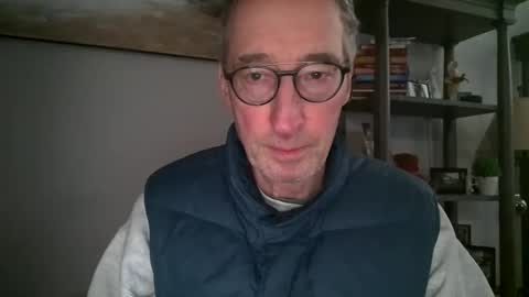 Snapshot of caressluving chatting on 02.13.25 Caressluving online show from 02.13.25