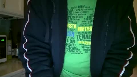 Snapshot of caressluving chatting on 03.04.25 Caressluving online show from 03.04.25